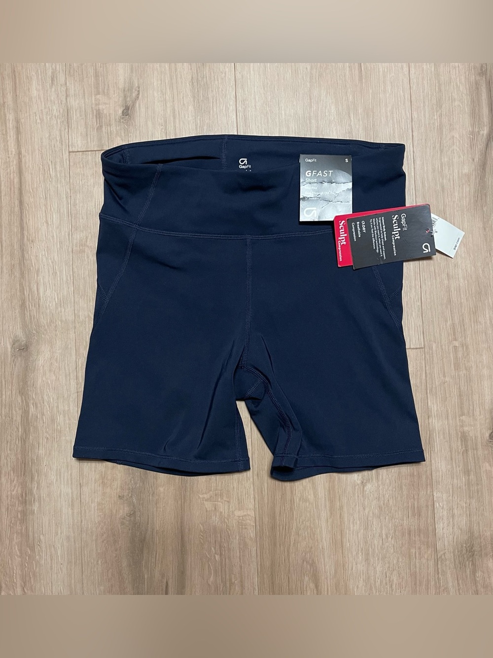 NWT Women’s SM- Blue GapFit Sculpt- GFast Compression Athletic Short-  5” Inseam